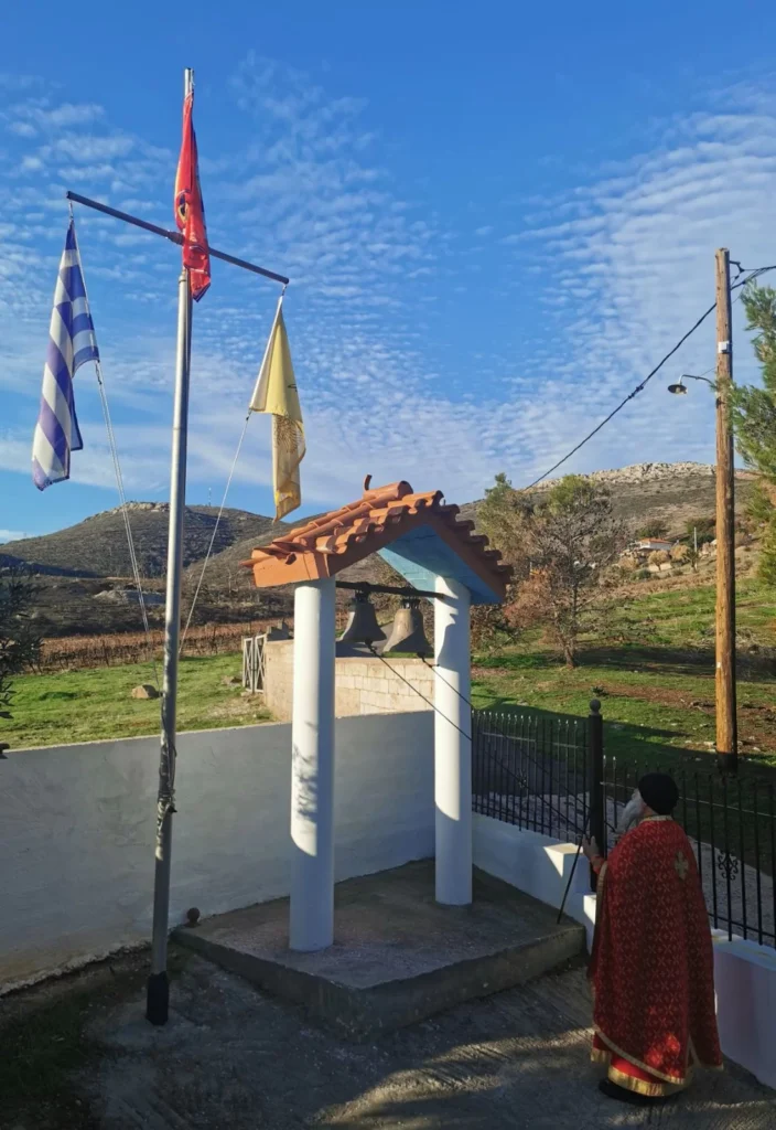 Γέροντας Ραφαήλ Με Καμπάνες