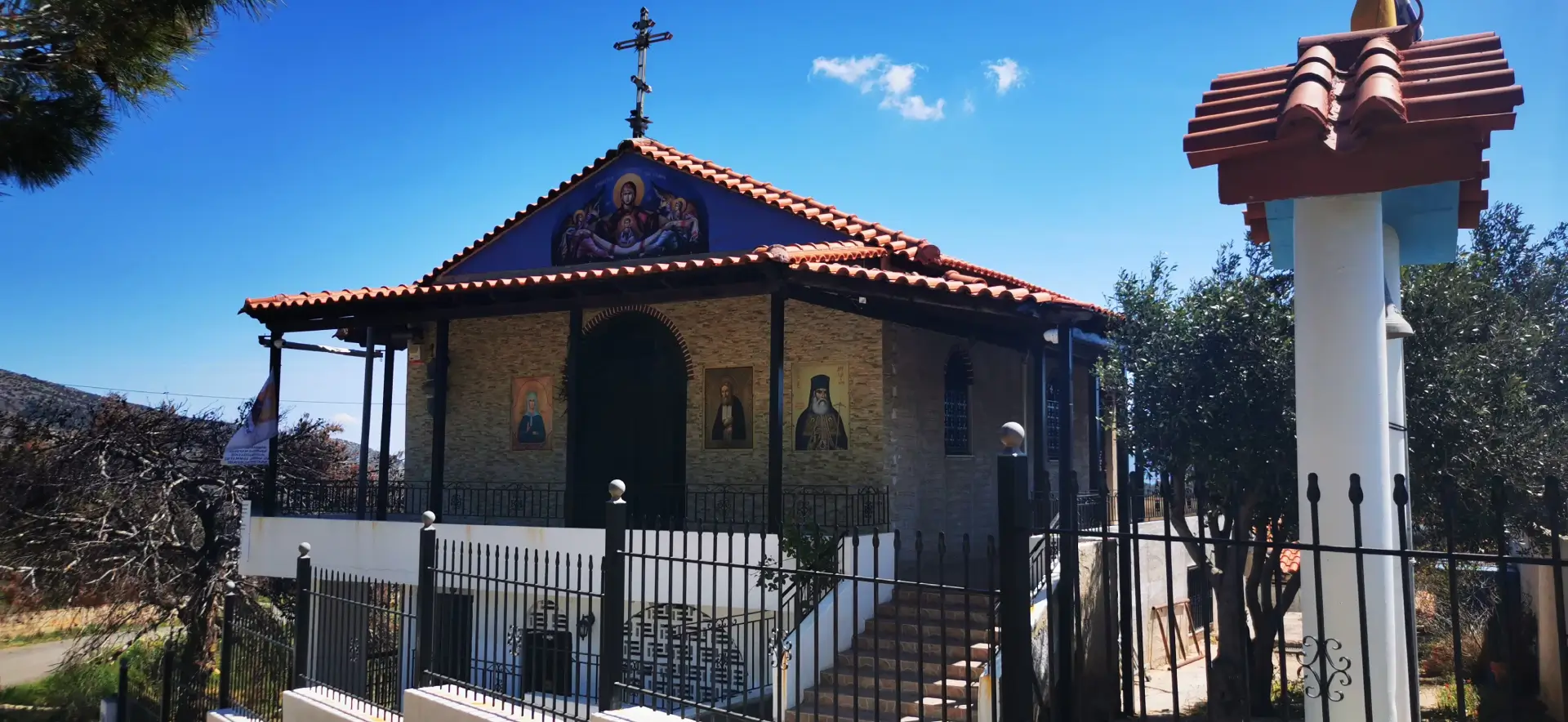 Ιερά Μονή Παμμεγίστων Ταξιαρχών - Αγίας Μαρίνης, Αγίας Όλγας και Αγίας Ματρώνας τής Αόμματης